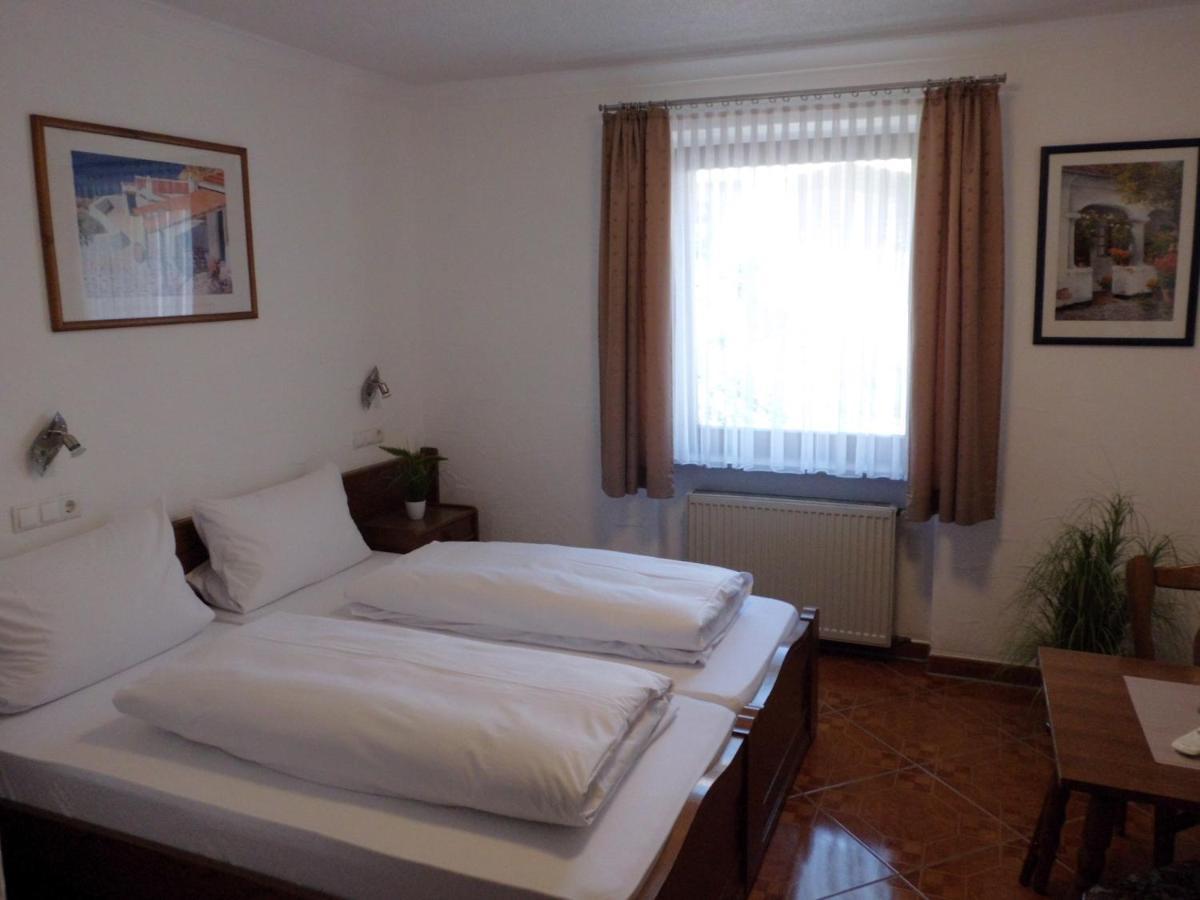 Hotel Restaurant Zur Pfanne Urbar  Ngoại thất bức ảnh