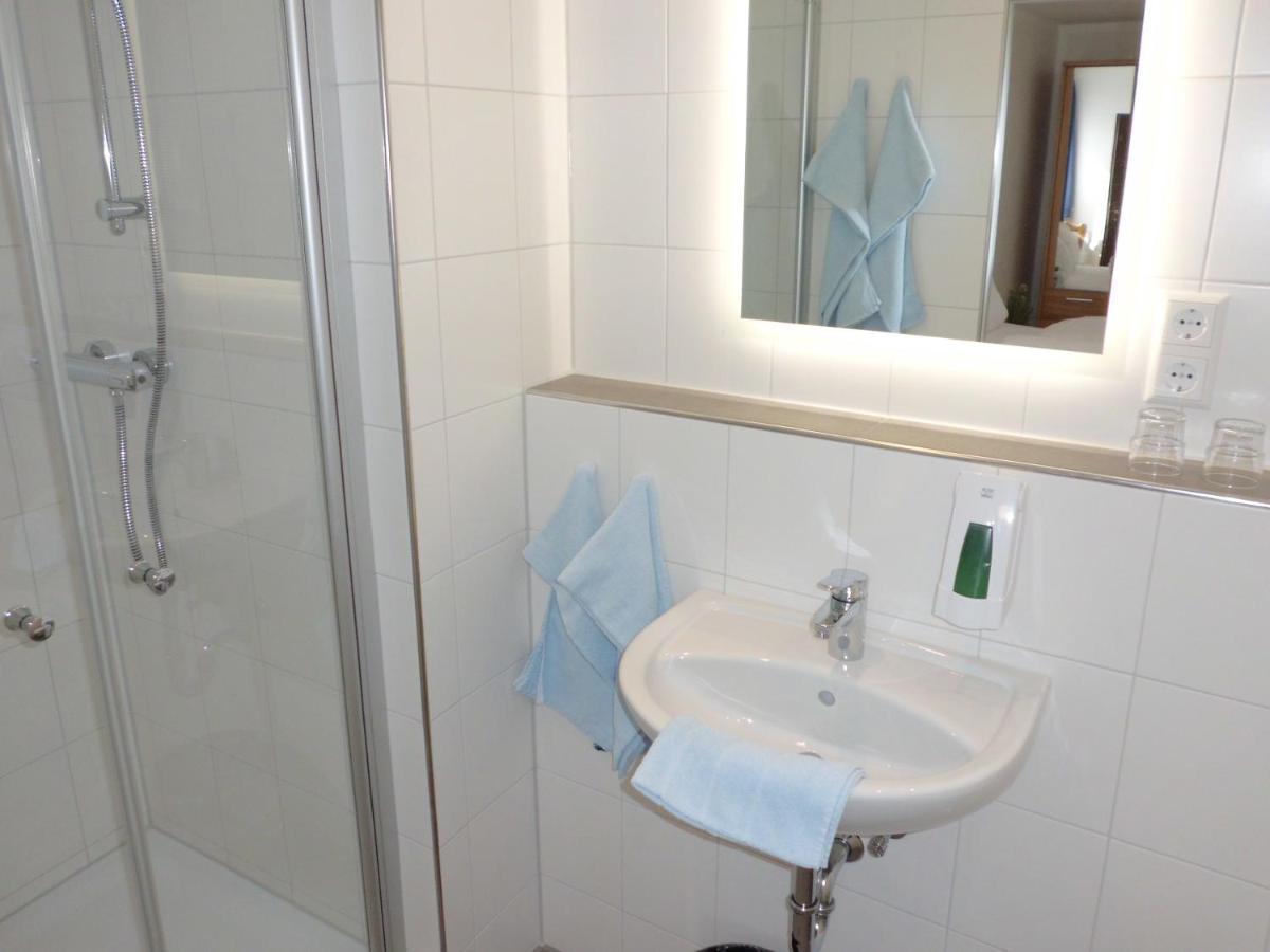 Hotel Restaurant Zur Pfanne Urbar  Ngoại thất bức ảnh